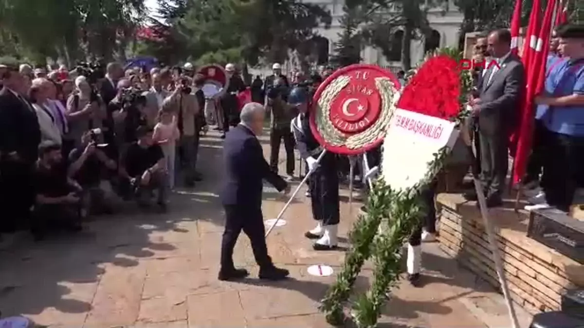 Özgür Özel: Cumhuriyetimizi Koruma Mücadelesi Sivas\'tan Devam Ediyor