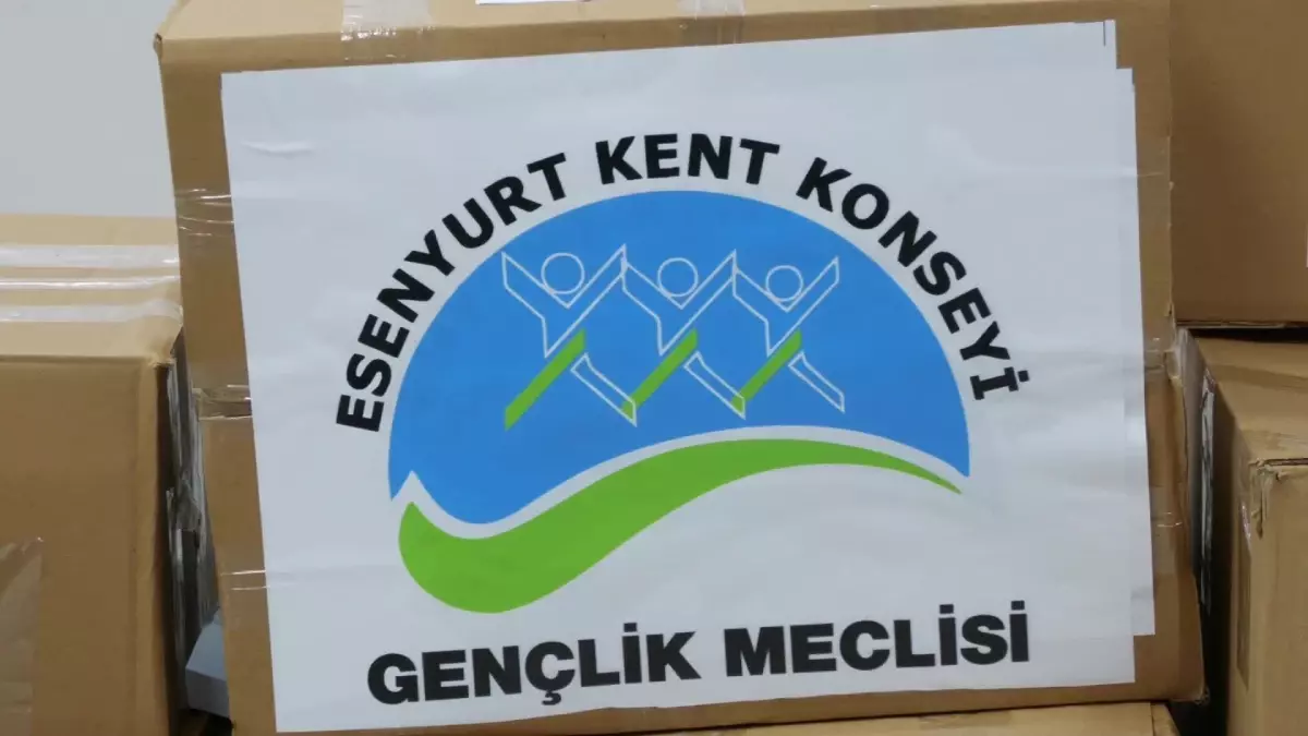 Esenyurt Belediye Başkanı Ahmet Özer, cezaevlerindeki mahkumlar için kitap kampanyasına destek verdi