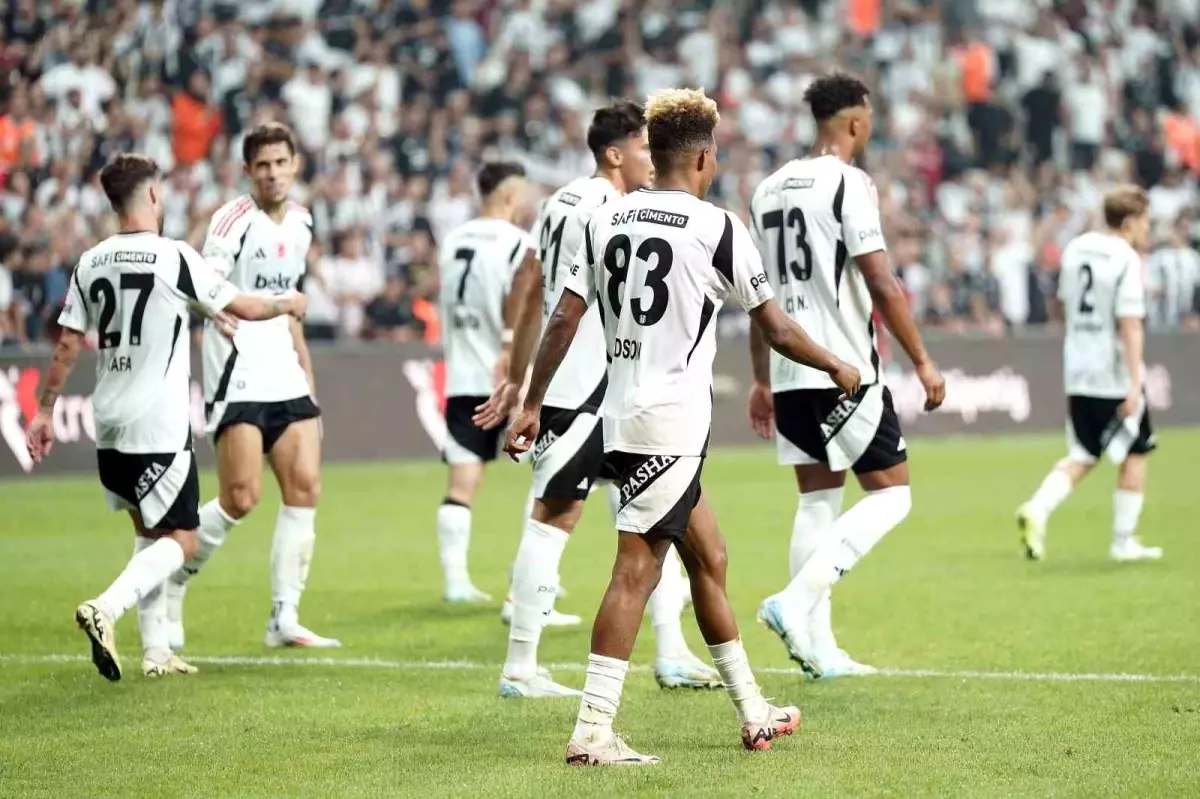 Beşiktaş\'ın UEFA Avrupa Ligi kadrosu açıklandı