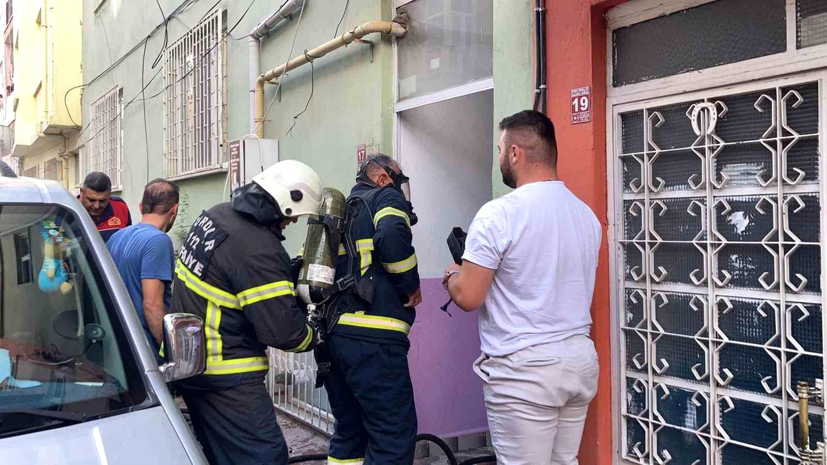 Burdur\'da Yaşlı Kadının Evinde Çamaşır Makinesi Yangını Çıktı