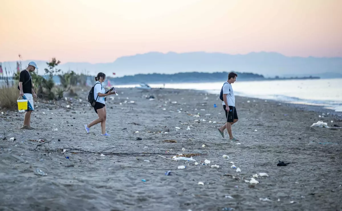 Plastik Kirliliği Sağlığı Tehdit Ediyor: Haftada 1 Kredi Kartı Ağırlığında Mikroplastik Tüketiyoruz