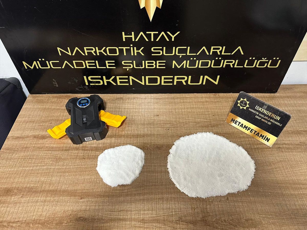 İskenderun\'da Hava Kompresöründen Uyuşturucu Çıktı, 2 Şüpheli Gözaltında