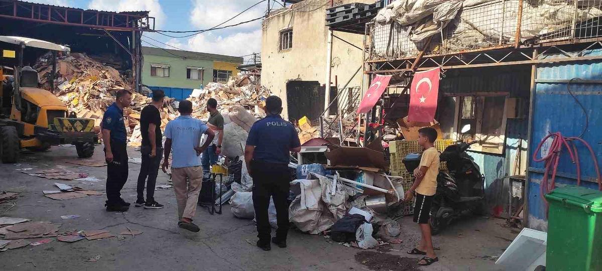 Hatay\'da hurdacılara yönelik denetimlerde 25 iş yeri ve 86 şahıs sorgulandı