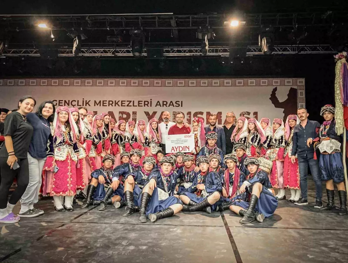 Köşk Gençlik Merkezi, Halkoyunları Türkiye Finali\'nde İkincilik Elde Etti