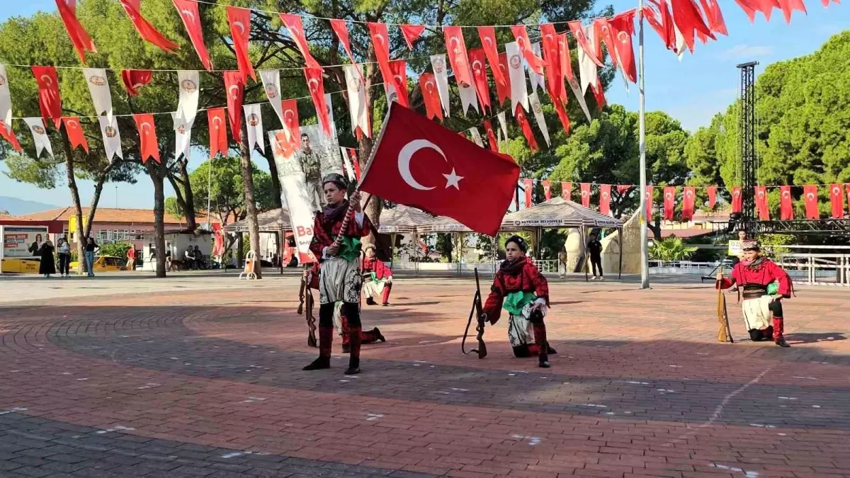 Kuyucak\'ta Düşman İşgalinden Kurtuluşun 102. Yıldönümü Coşkuyla Kutlandı