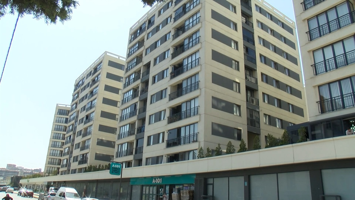 Pendik\'te Bıçaklı Kavga: İşçi Taciz İddiasıyla Yaralandı