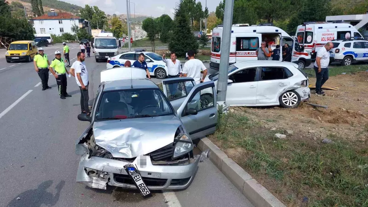 Samsun\'da Sağlık Çalışanlarının Arasında Trajik Kaza: 7 Yaralı