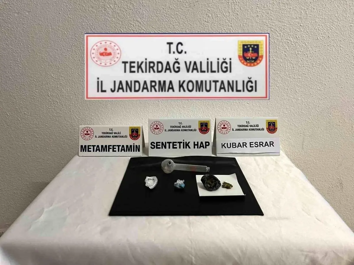 Tekirdağ\'da Uyuşturucu ve Silah Operasyonu: Çok Sayıda Ele Geçirildi