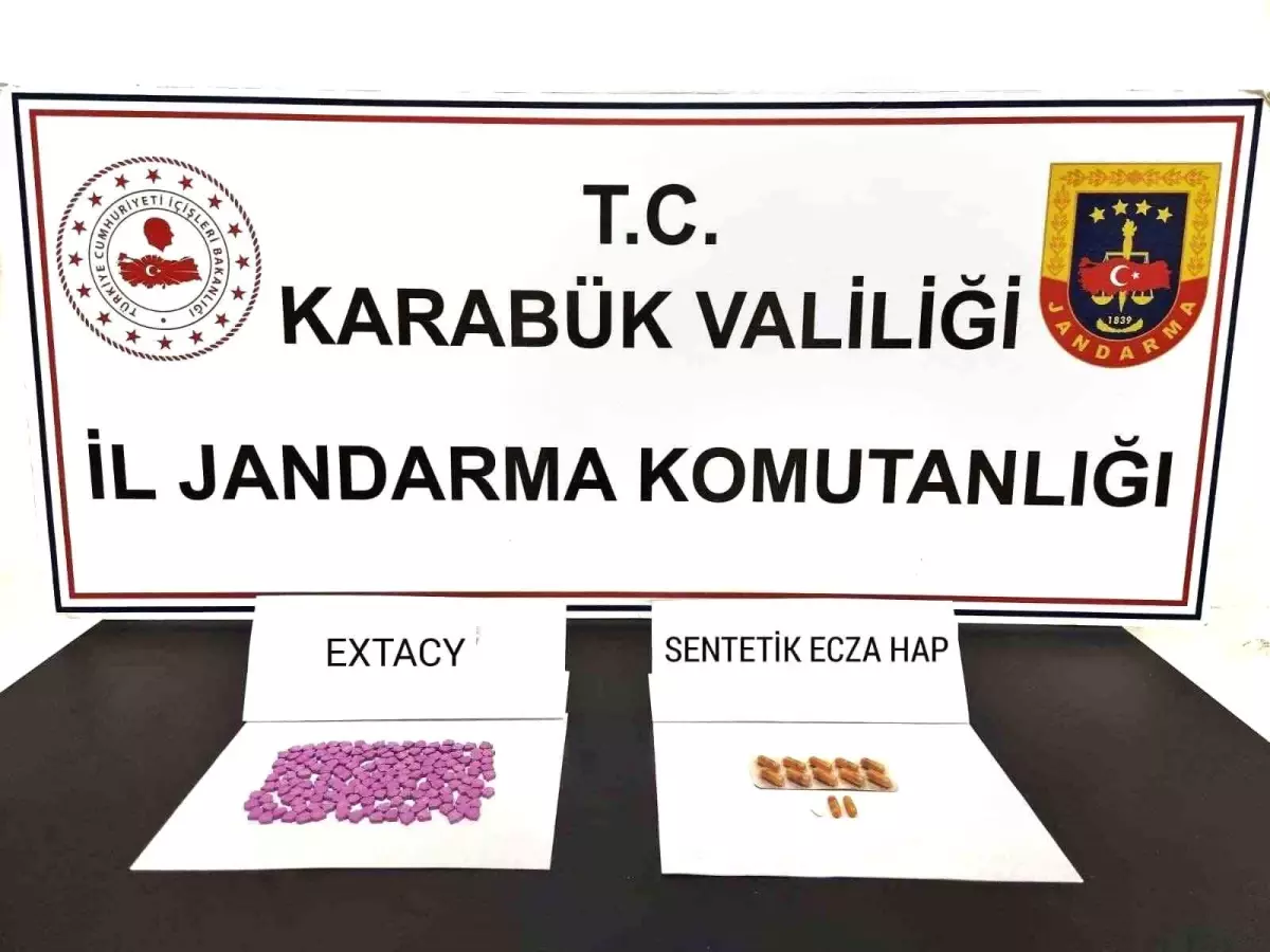 Karabük\'te 175 Uyuşturucu Hap ile Yakalanan Şüpheli Adliyeye Sevk Edildi