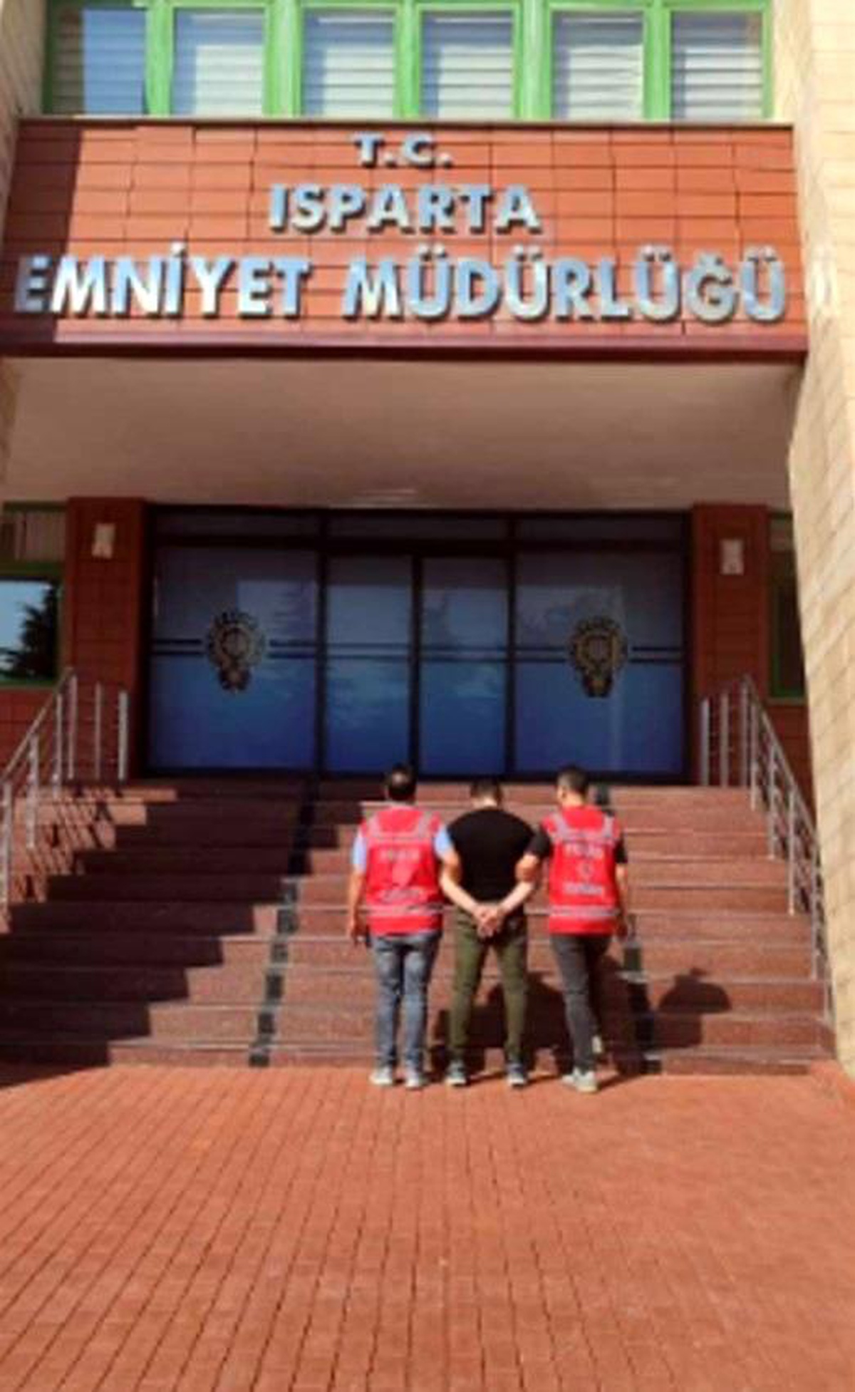 Firari Hükümlü Isparta\'da Yakalandı