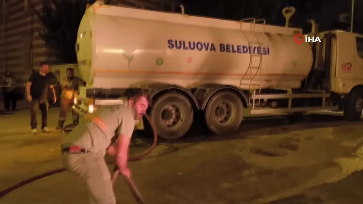 Amasya\'da doğalgaz borusu patladı: Alevler güçlükle söndürüldü