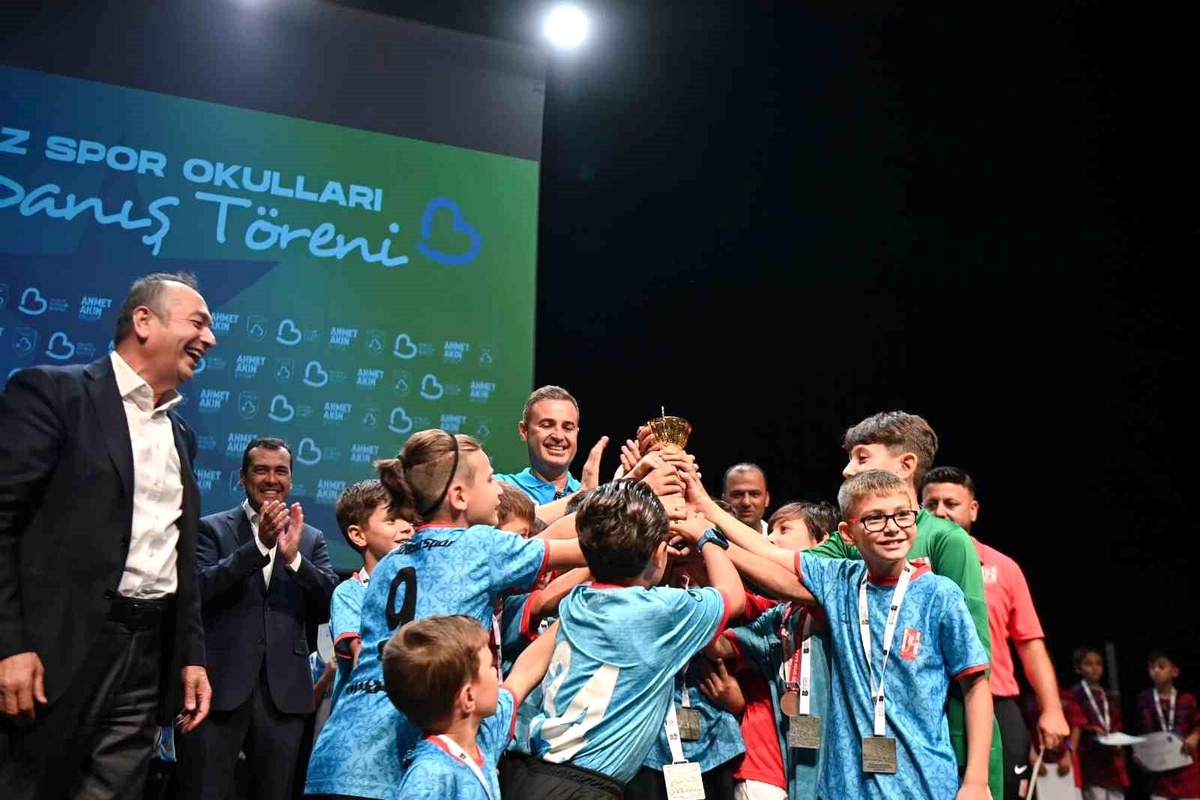 Balıkesir Büyükşehir Belediyesi Yaz Spor Okulları Mezuniyet Töreni