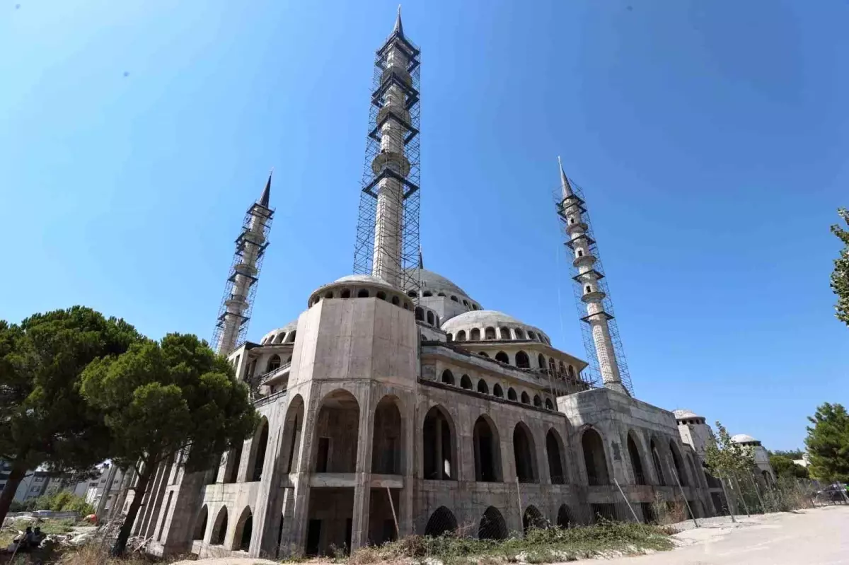 Bursa\'nın Yeni Camii İnşaatı Ziyareti