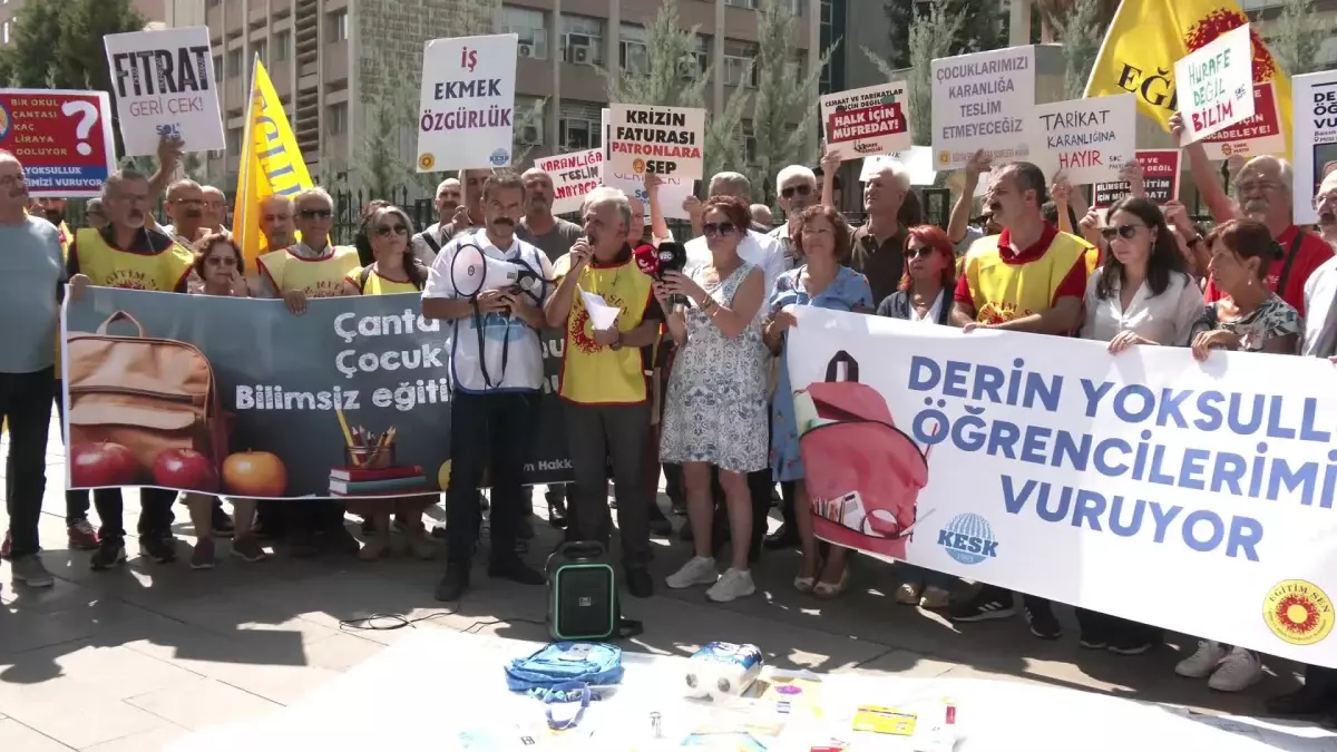 Eğitim Sen, Yoksulluğun Eğitimi Vurduğunu İfadelerle Protesto Etti