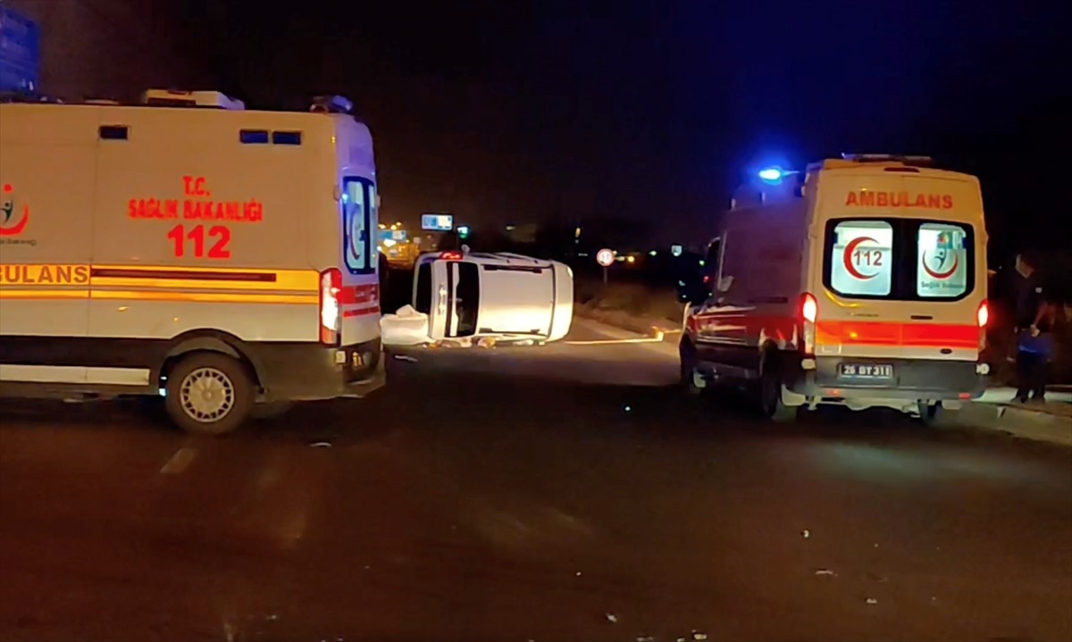 Eskişehir\'de Trafik Kazası: 4 Yaralı