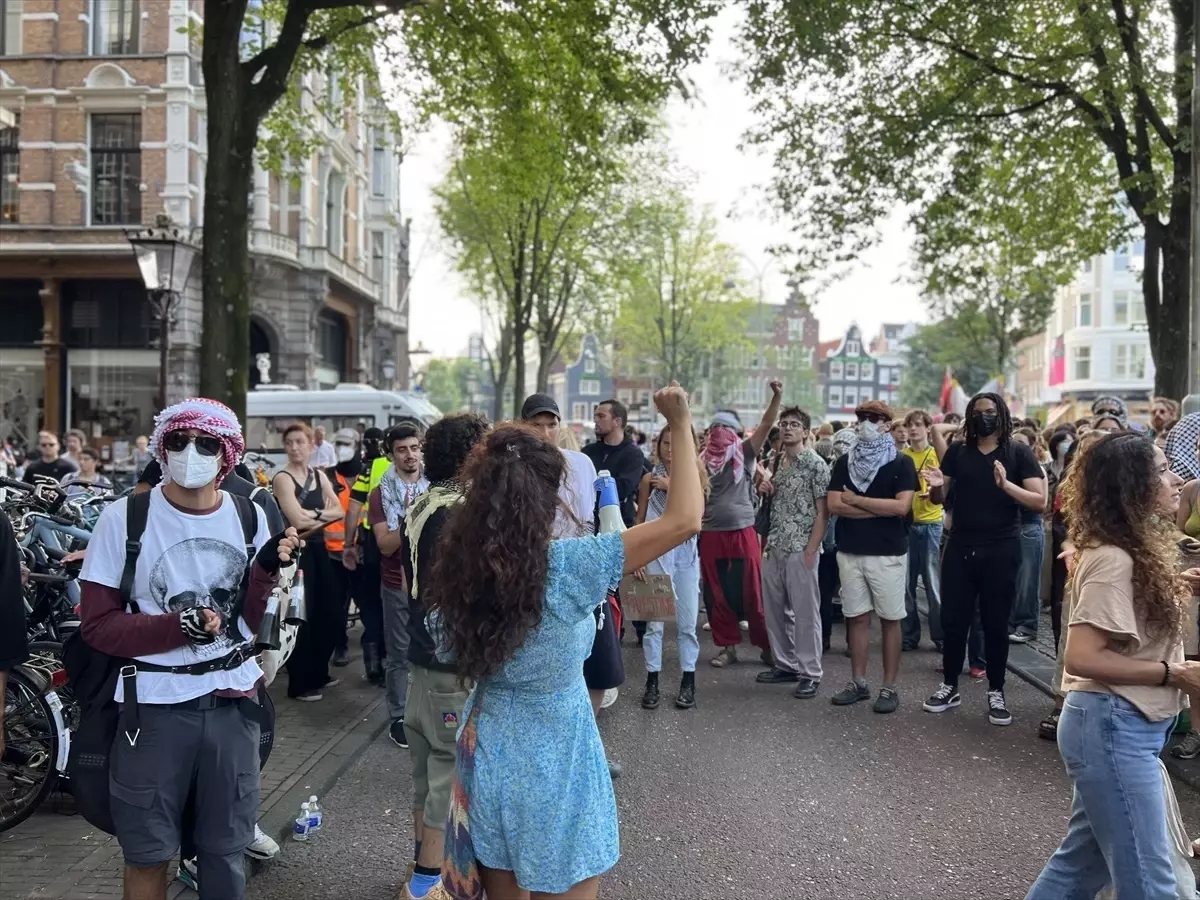 Hollanda\'da Filistin İçin Protestolar Yeniden Başladı