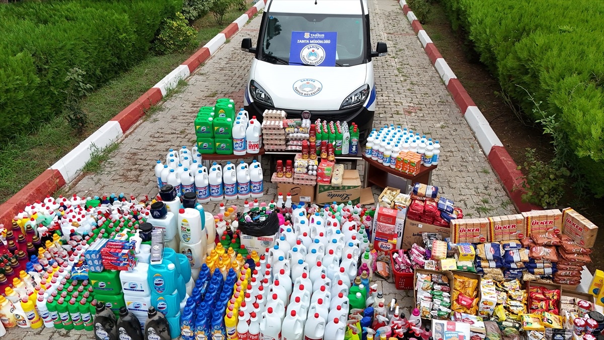 Tarsus\'ta Son Kullanma Tarihi Geçmiş 100 Bin Ürün Ele Geçirildi