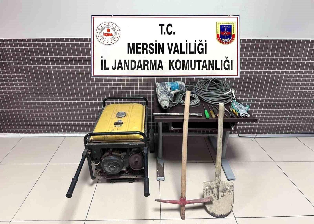 Mersin\'de Kaçak Kazı Operasyonu