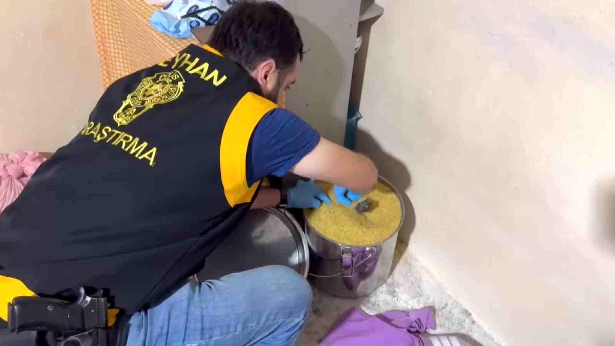 Adana\'da Bulgurda Gizli Tabanca 