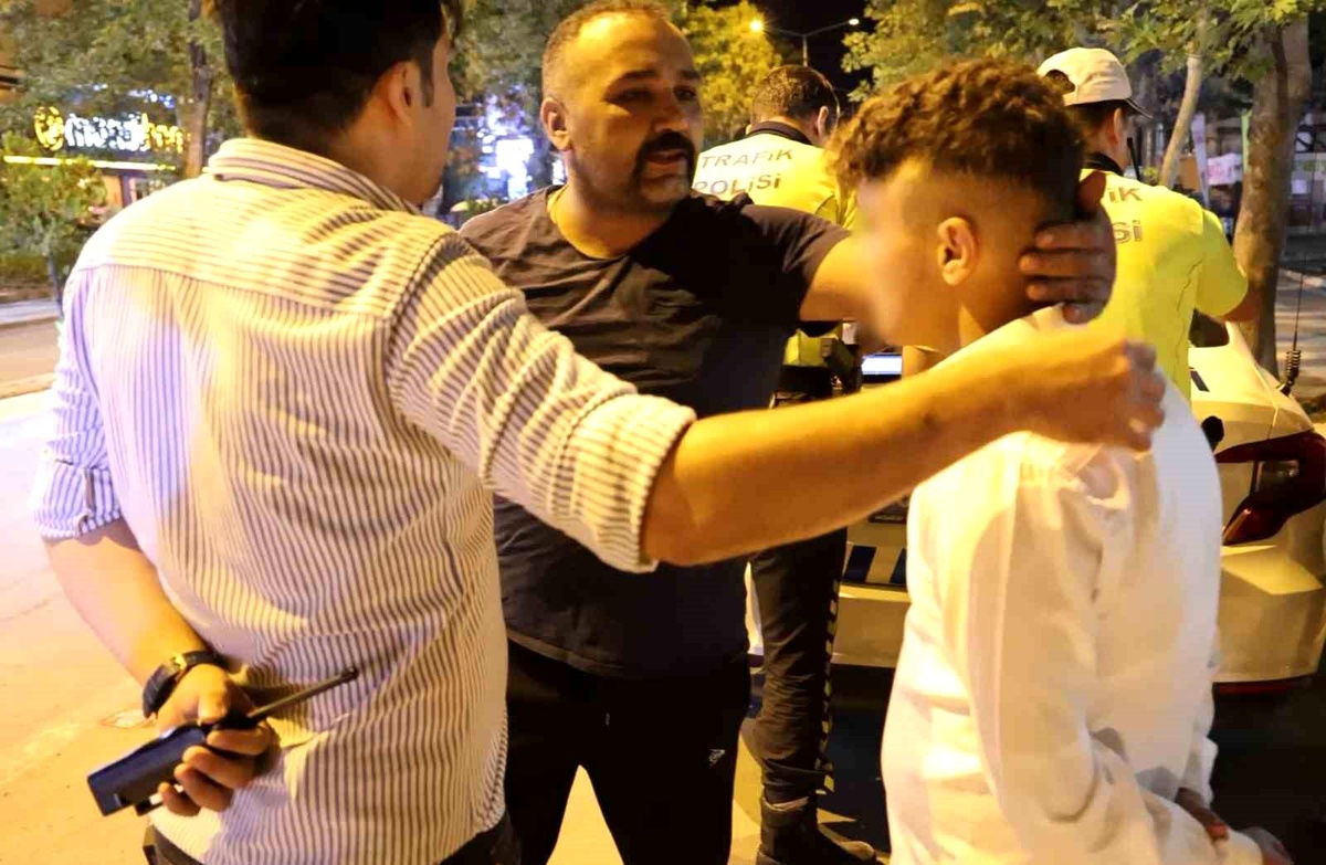 Aksaray\'da 14 Yaşındaki Çocuk Sürücü Şok Yarattı