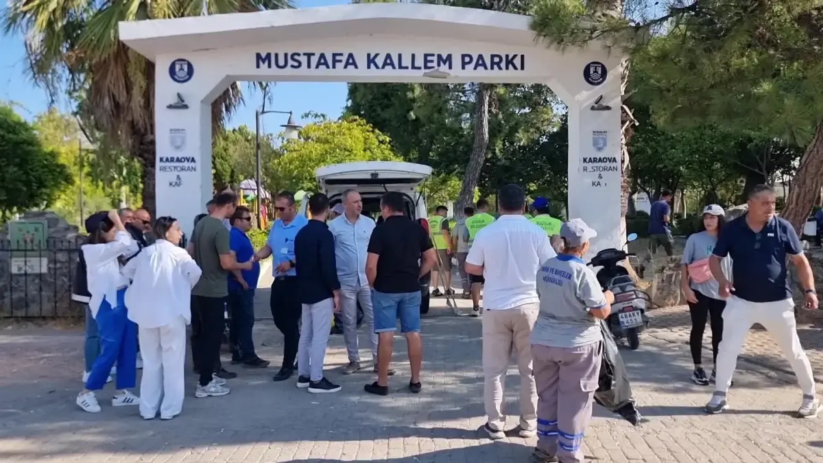 Bodrum Belediyesi Mumcular Mahallesi\'nde temizlik seferberliği başlattı