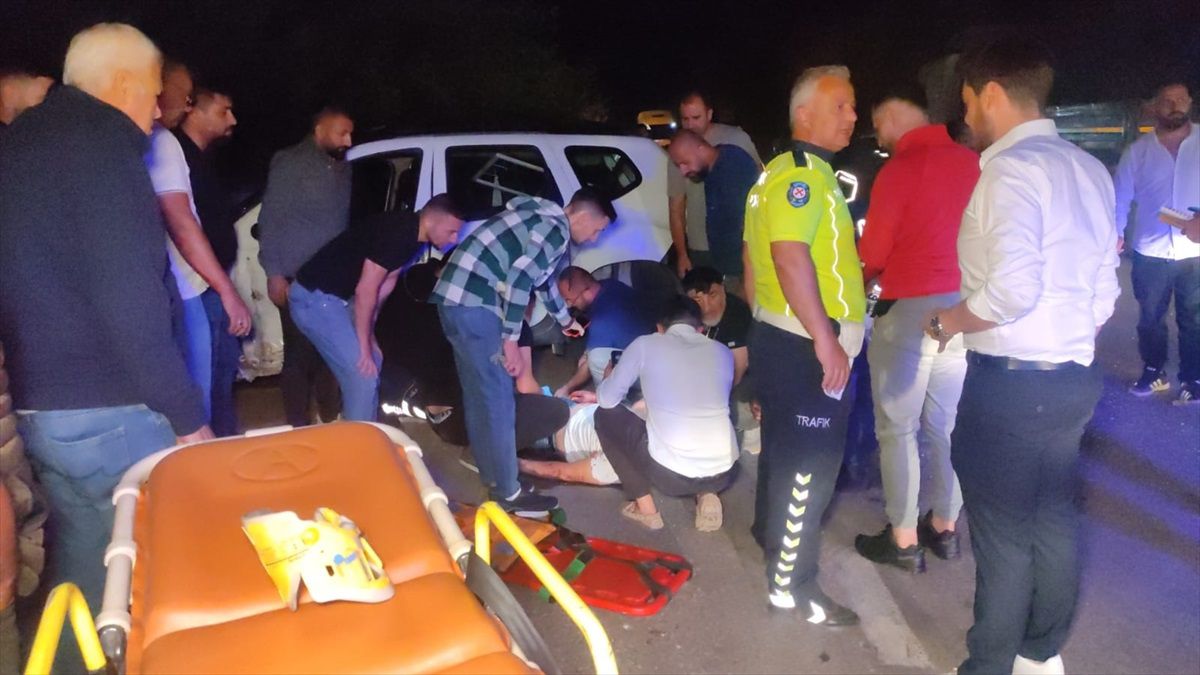 Bursa\'da Motosiklet Kazası: 2 Kardeş Yaralı