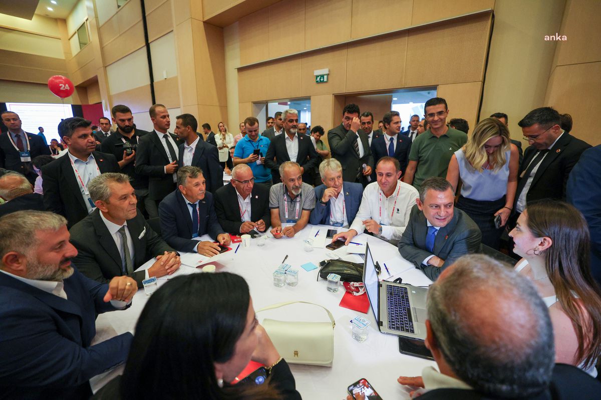 CHP\'de Program Değişiklikleri Tartışılıyor