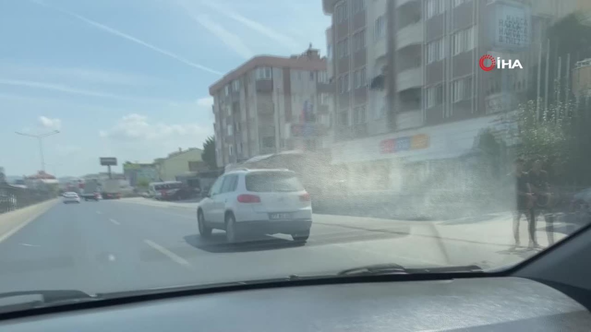 Cip Sürücüsü Anne Çocuğuyla Tehlikeli Yolculuk Yaptı