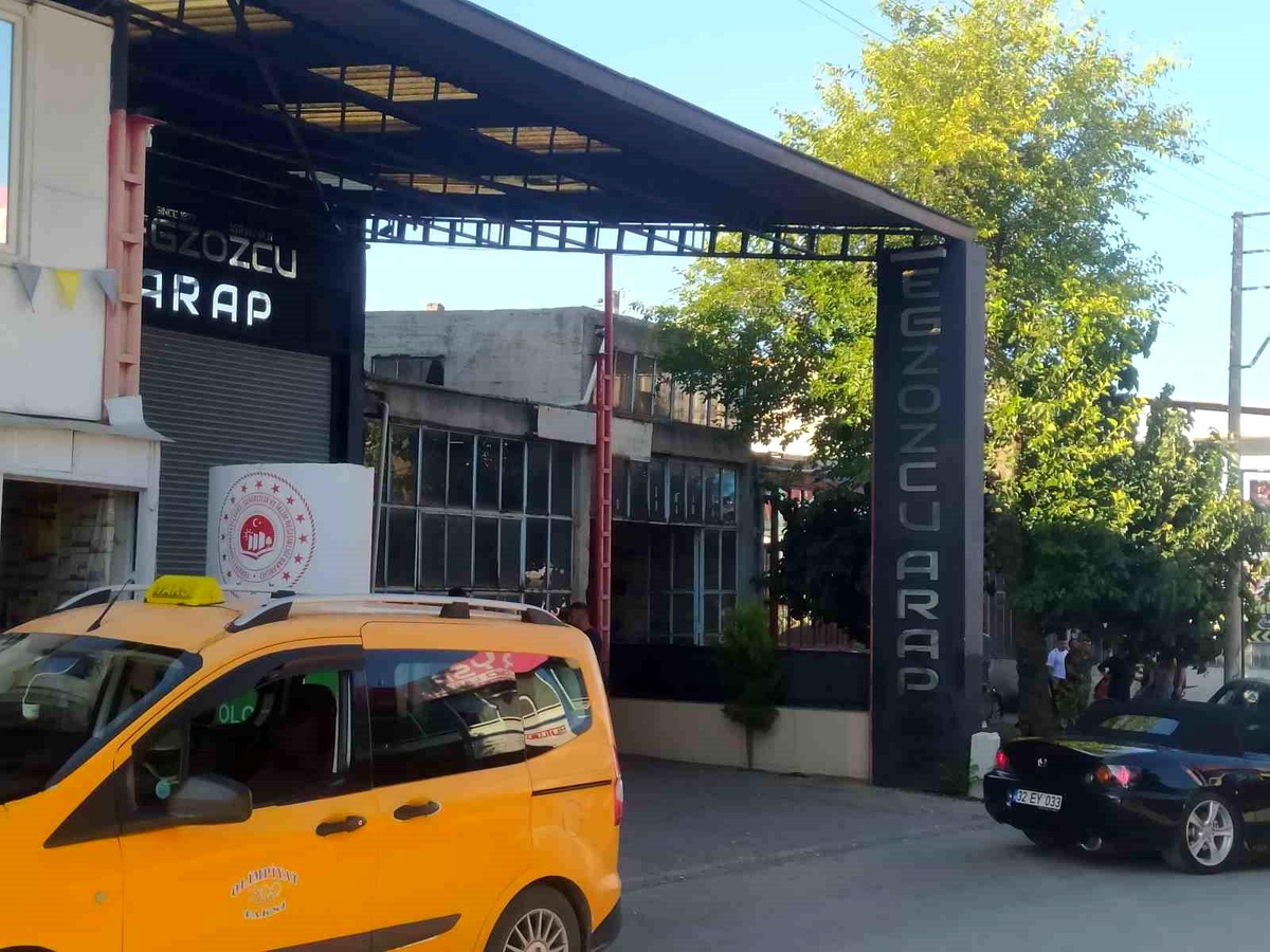 Isparta\'da Bıçaklı Saldırı: Genç Hayatını Kaybetti