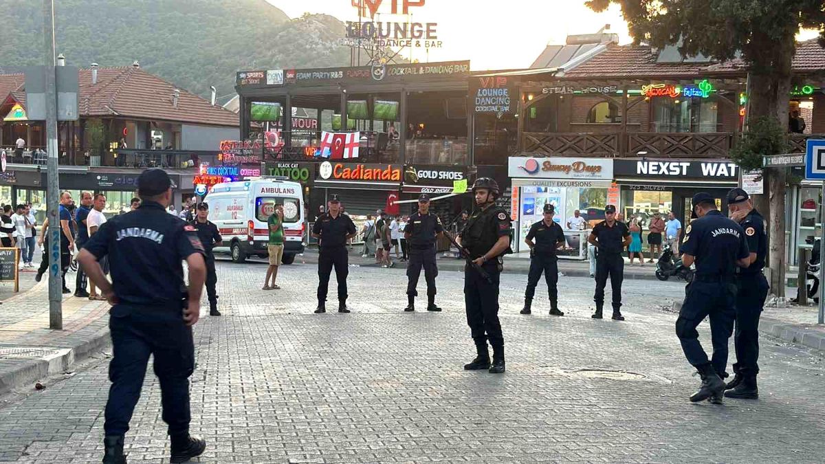 Fethiye\'de Silahlı Kavga: 13 Yaralı