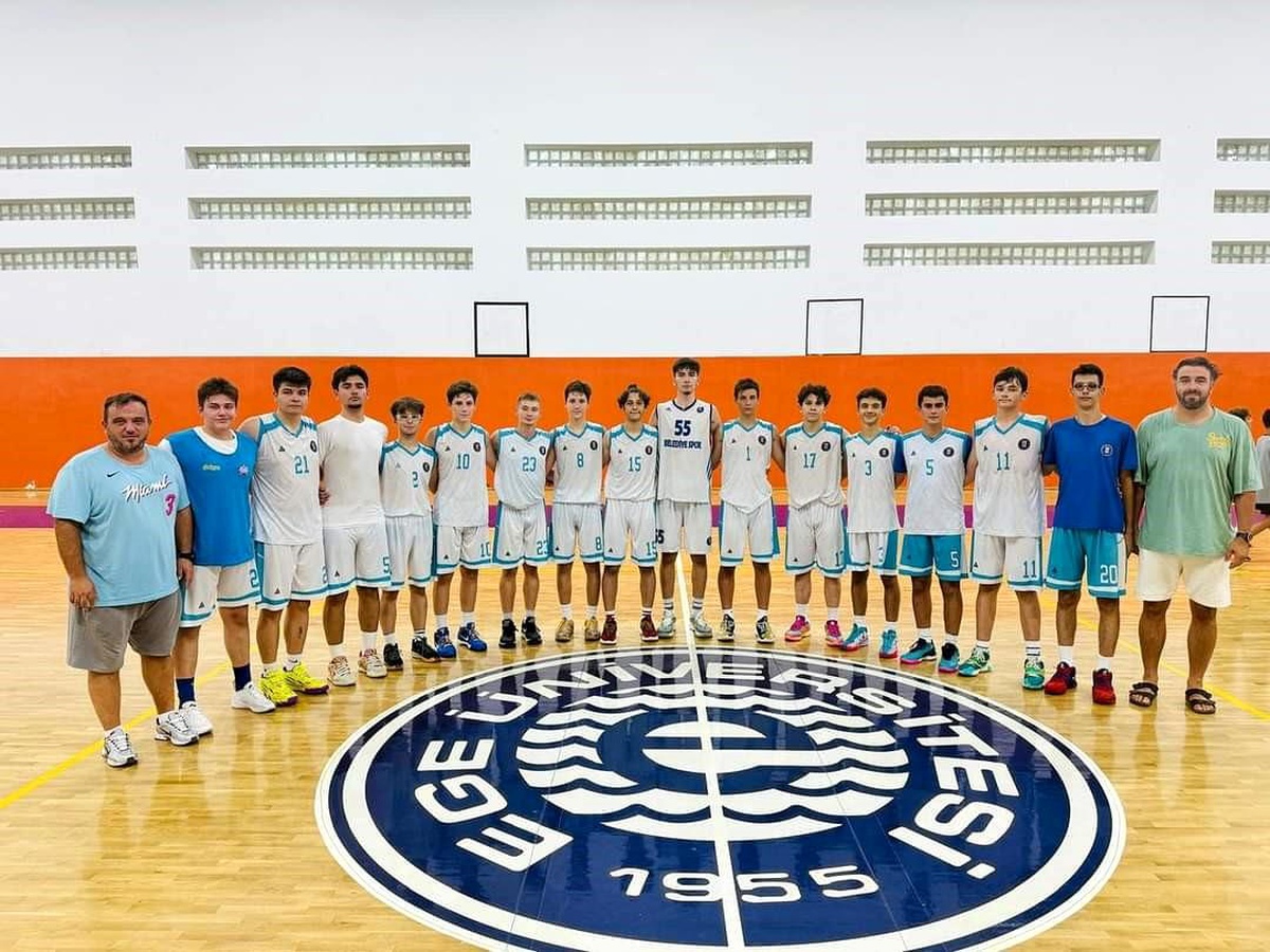 Kütahya Belediyespor U-16 Erkek Basketbol Takımı Ege Cup Turnuvası\'nda ikinci oldu