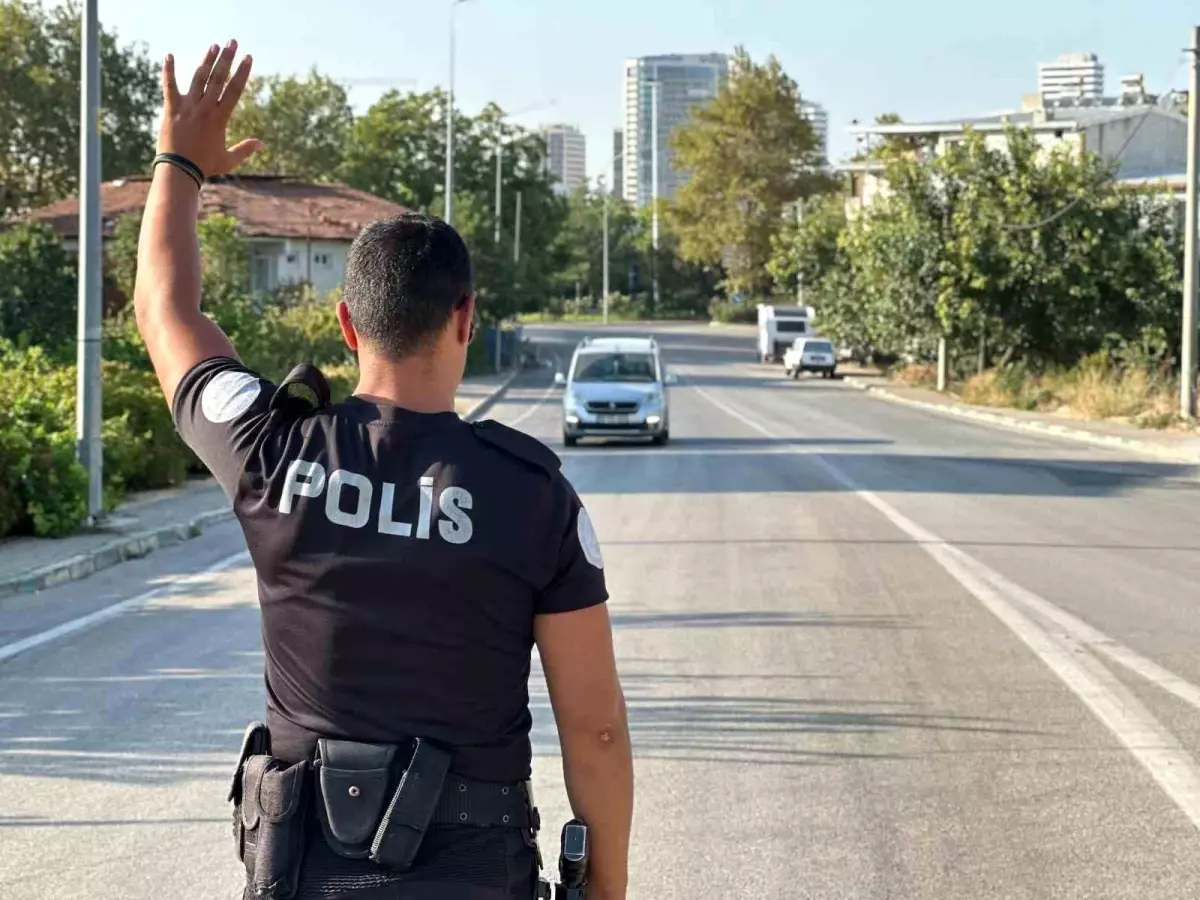 Bursa\'da Yunus Polislerinden Başarı: 64 Şüpheli Yakalandı