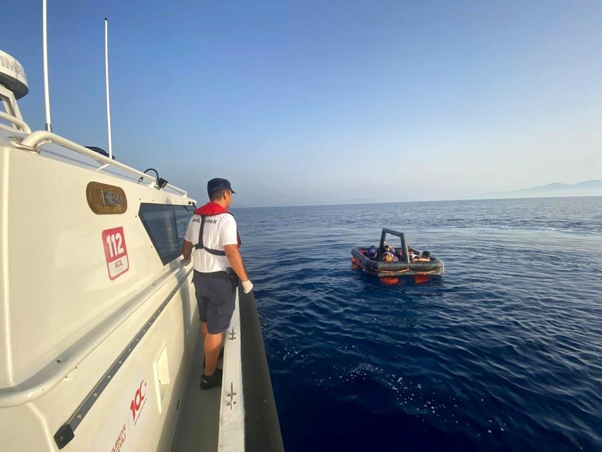 Kuşadası\'nda Düzensiz Göçmen Operasyonu