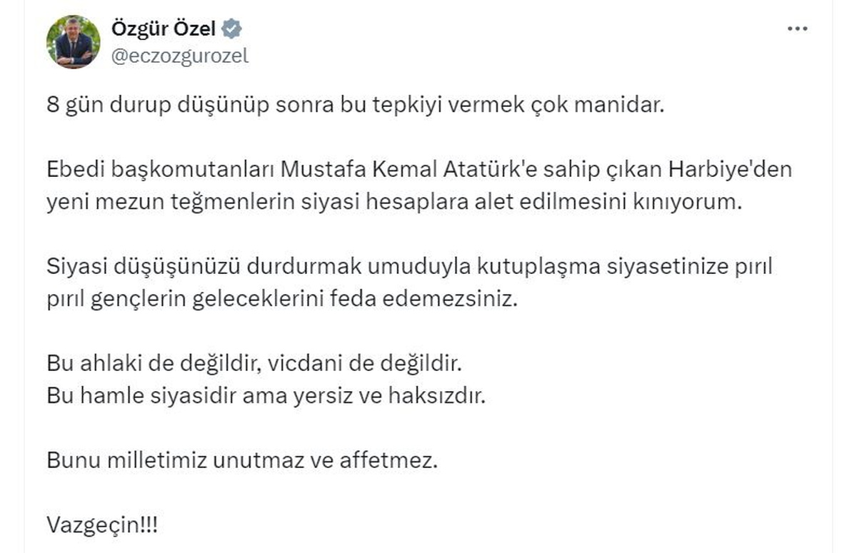 CHP Genel Başkanı Özgür Özel, Harbiye\'den yeni mezun teğmenlerin siyasi hesaplara alet edilmesini kınadı