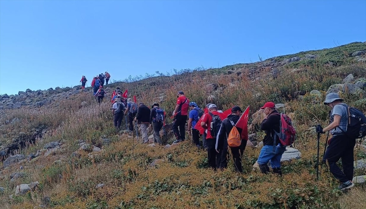 Yıldız Dağı\'na Tırmanışla Sivas Kongresi Kutlandı