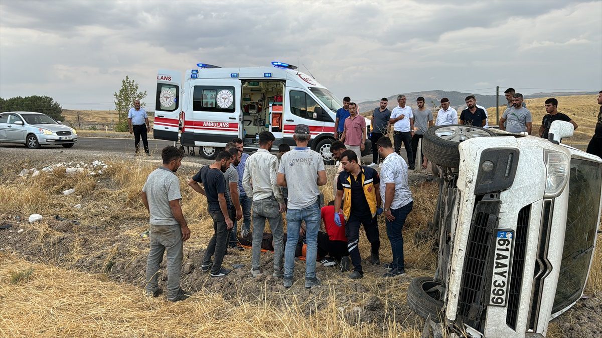 Adıyaman\'da Trafik Kazası: 2 Yaralı