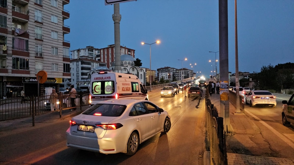 Çorum\'da Trafik Kazası: 3 Yaralı