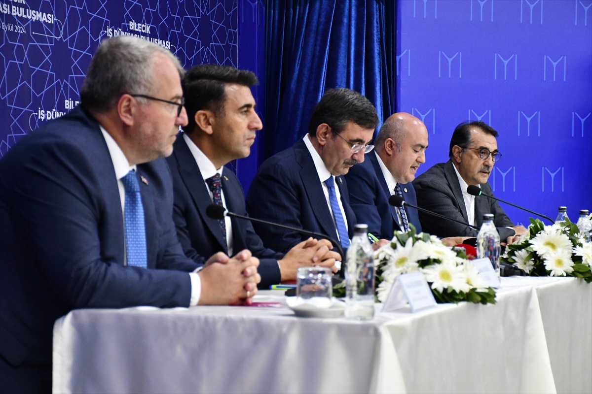 Yılmaz: İhracat 264 Milyar Dolar Bekleniyor