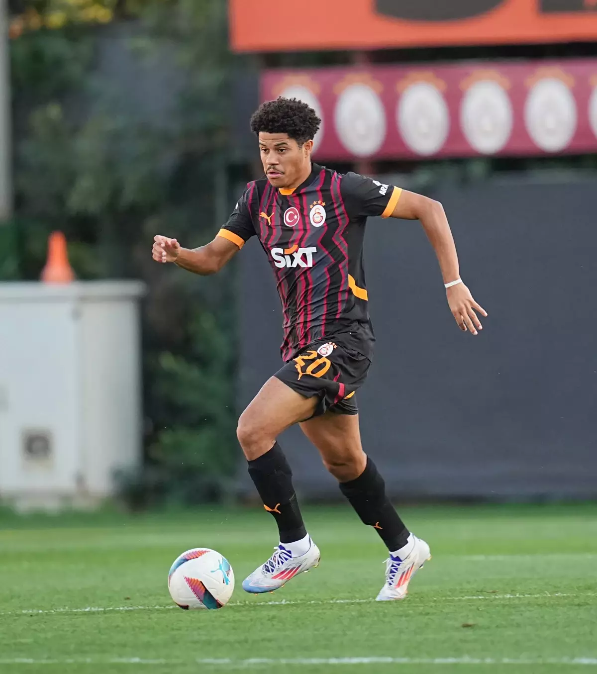 Galatasaray, Erokspor\'u 8-3 Yendi