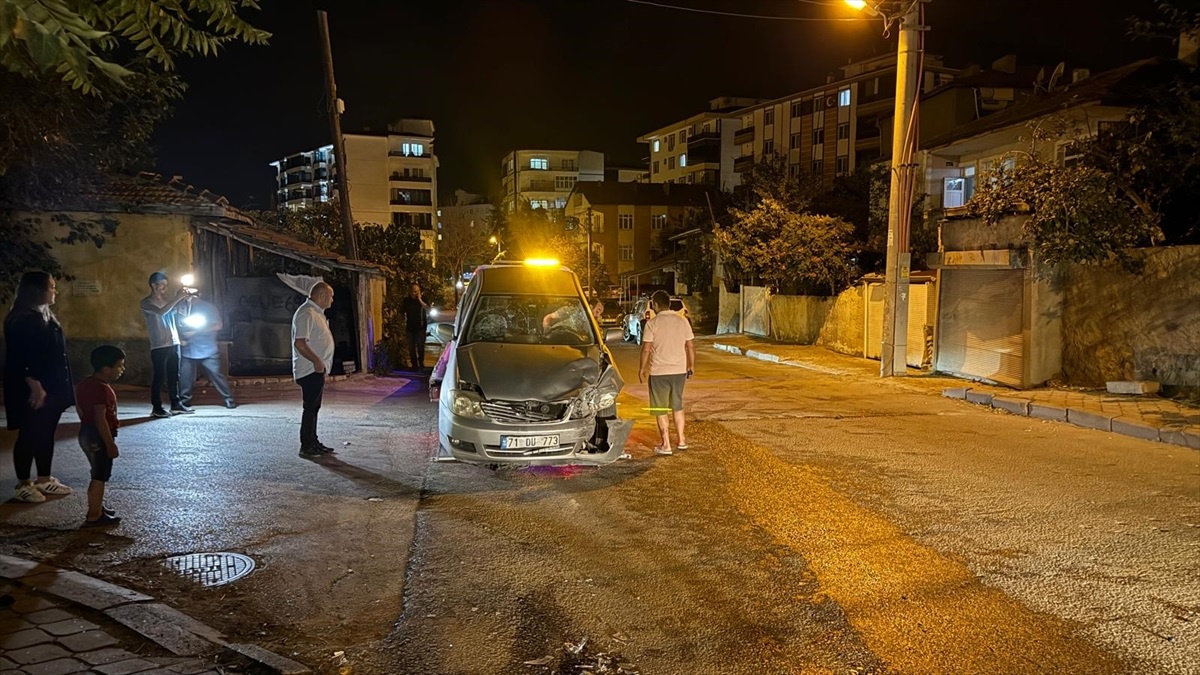 Kırıkkale\'de Trafik Kazası: 4 Yaralı