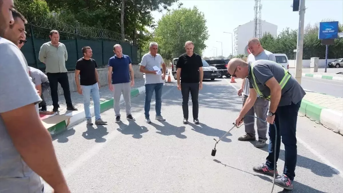 Kırklareli\'nde Yol Çalışmaları İncelendi