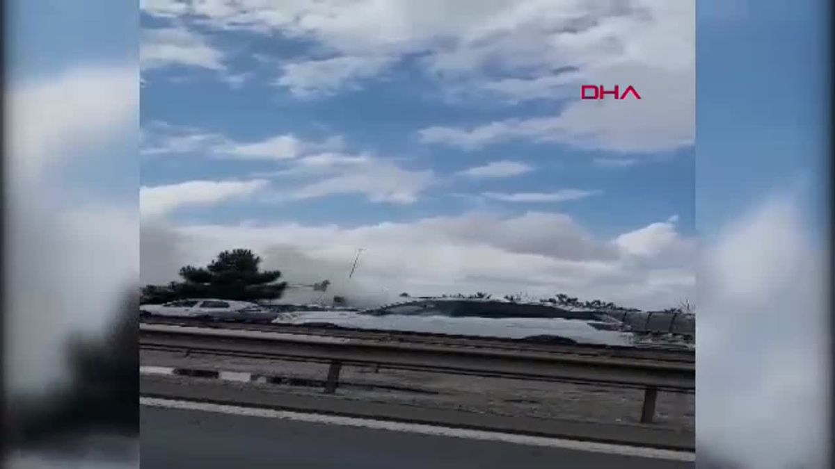 Ümraniye TEM Otoyolu\'nda TIR Yangını