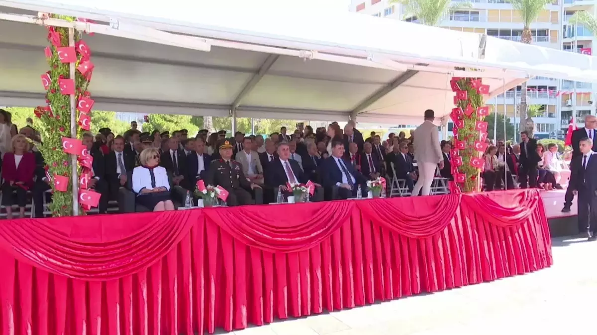 İzmir\'in Kurtuluşu\'nun 102. Yılı Kutlandı