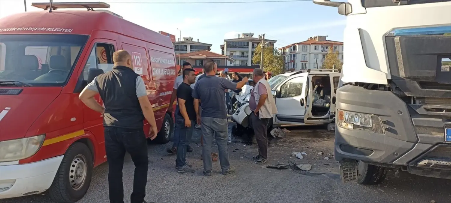Havran\'da Trafik Kazası: 6 Yaralı