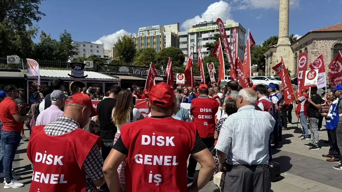 DİSK Genel Başkanı Arzu Çerkezoğlu Trakya İşçi Buluşması\'na Katıldı