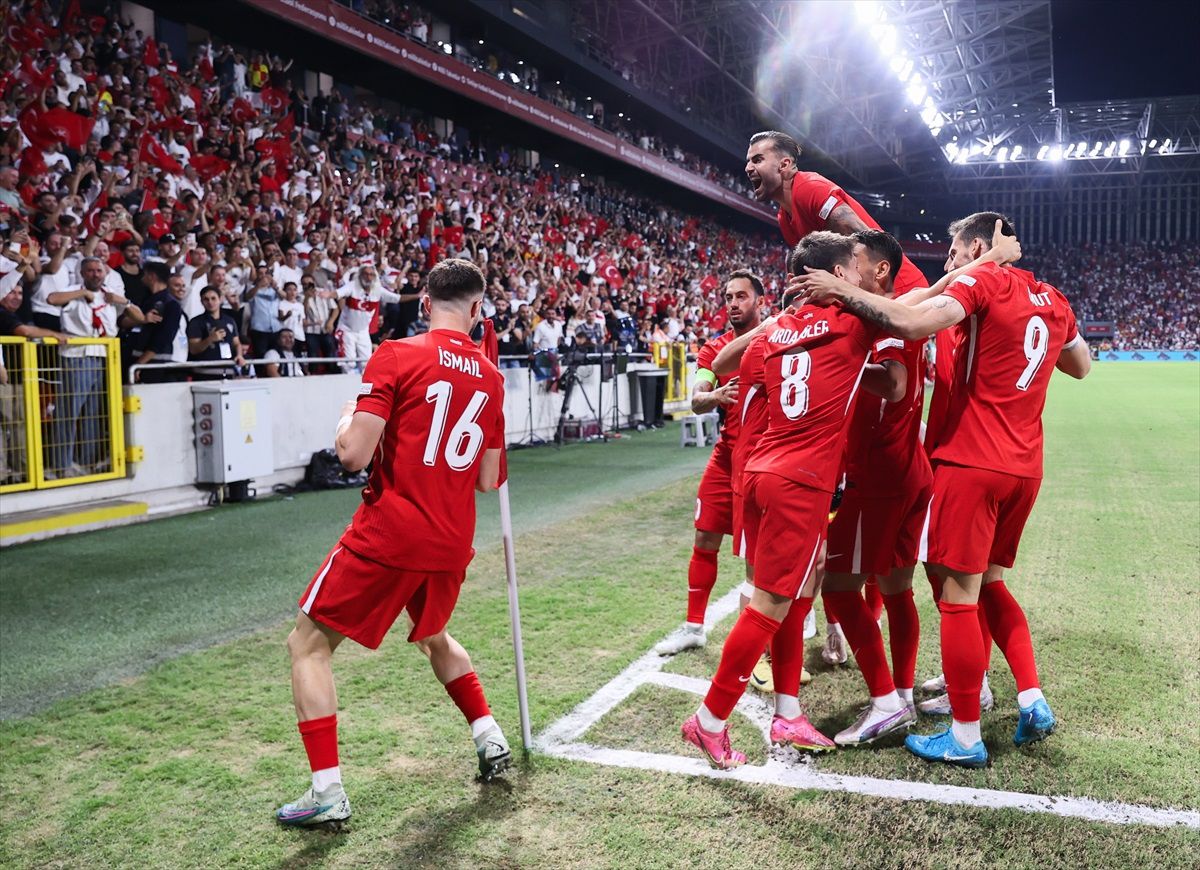 Türkiye-İzlanda Maçı 1-1 Beraberlik