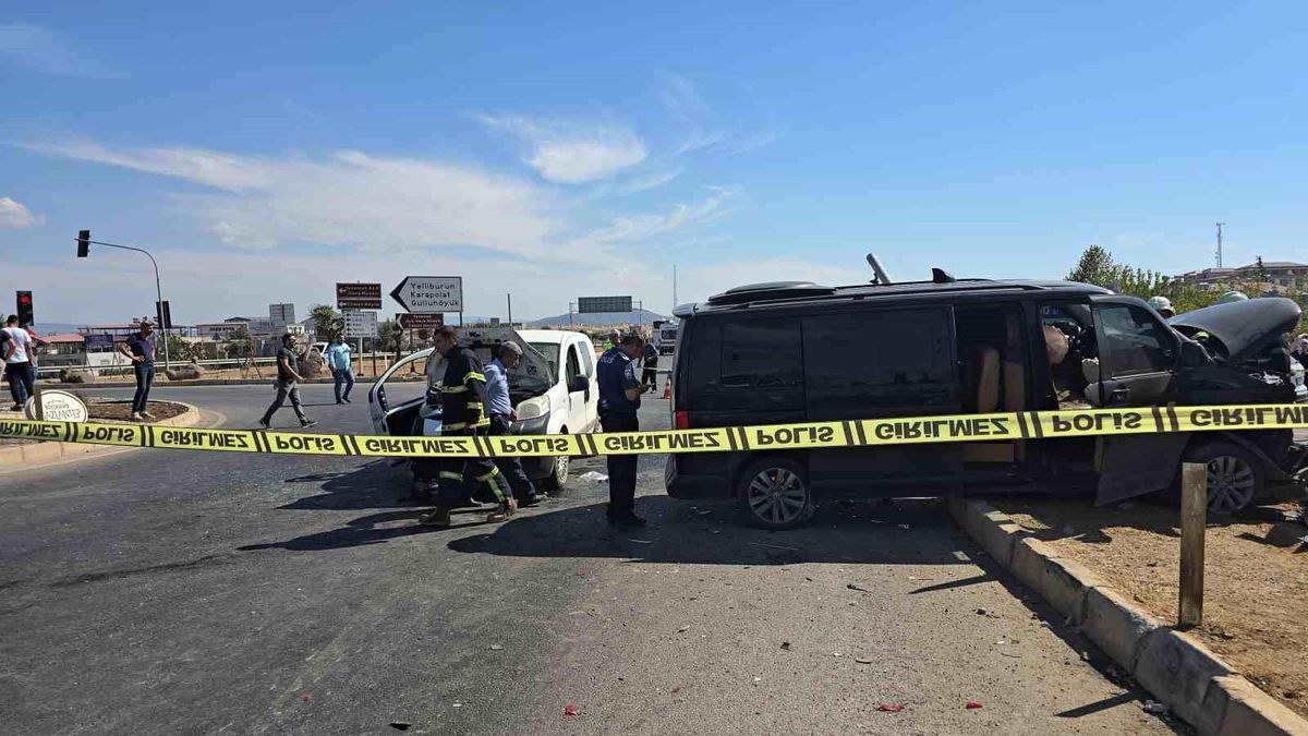 Gaziantep\'te Trafik Kazası: 4 Yaralı