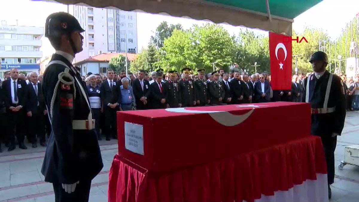 Şehit Burak Büyükçaylı Isparta\'da Uğurlandı
