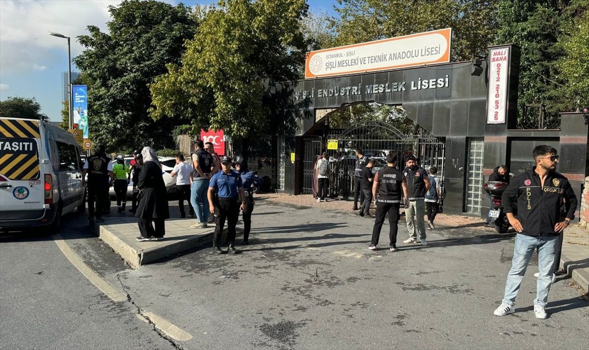 İstanbul\'da Okul Önlerinde Denetim