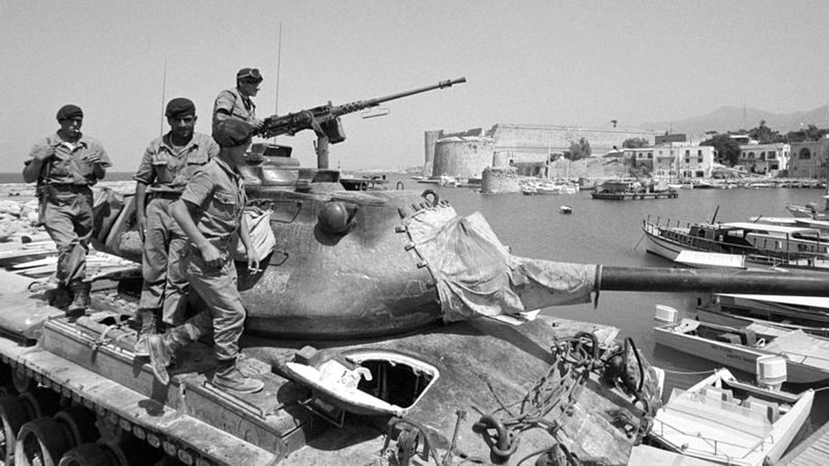 Kıbrıs\'ta Savaş Korkusu: 1974 Olayları